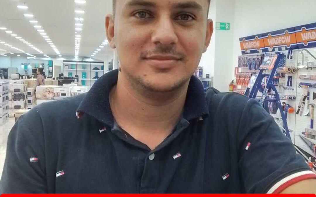 DANIEL MOLINA