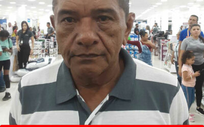 CARLOS ROLANDO SAAVEDRA