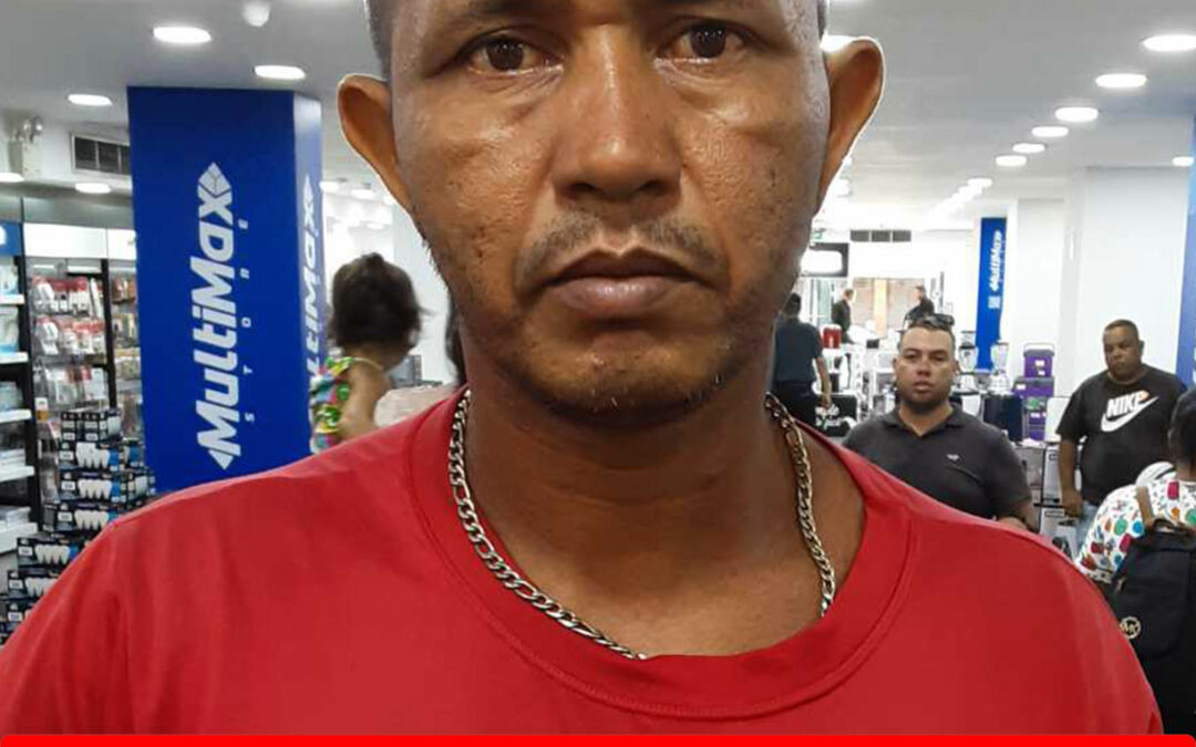 DOUGLAS DAVID ACOSTA