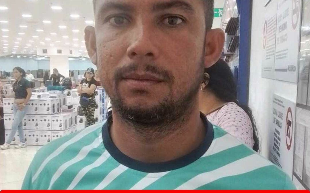 LLOYD CECIL MOLINA CONTRERAS