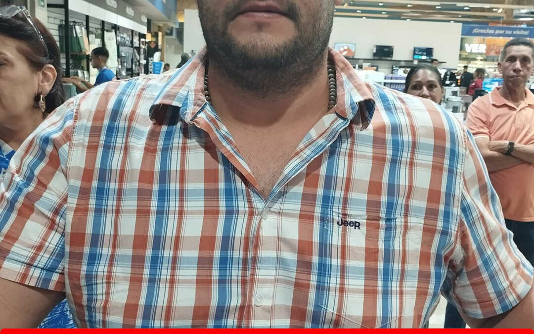 CARLOS JAVIER PAREDES MASSARO