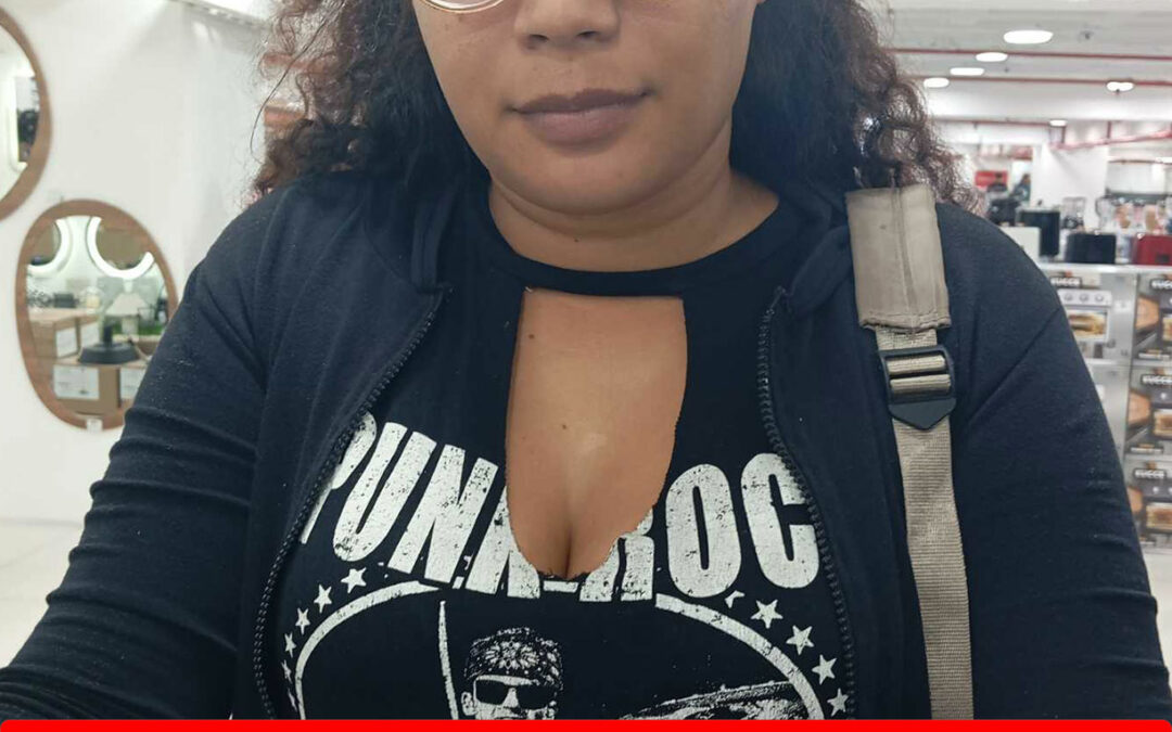 KAREN ANAIS SUAREZ LA CALLE