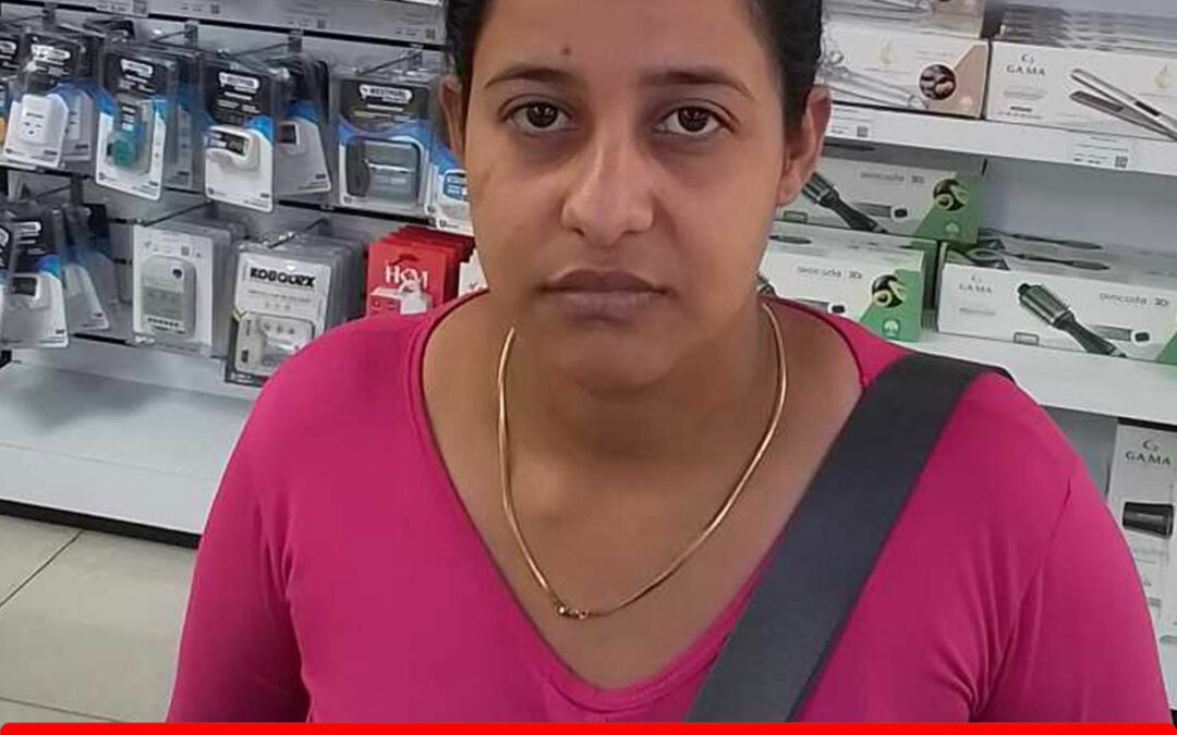 KERLIS SARAHI CALDERON BENITEZ