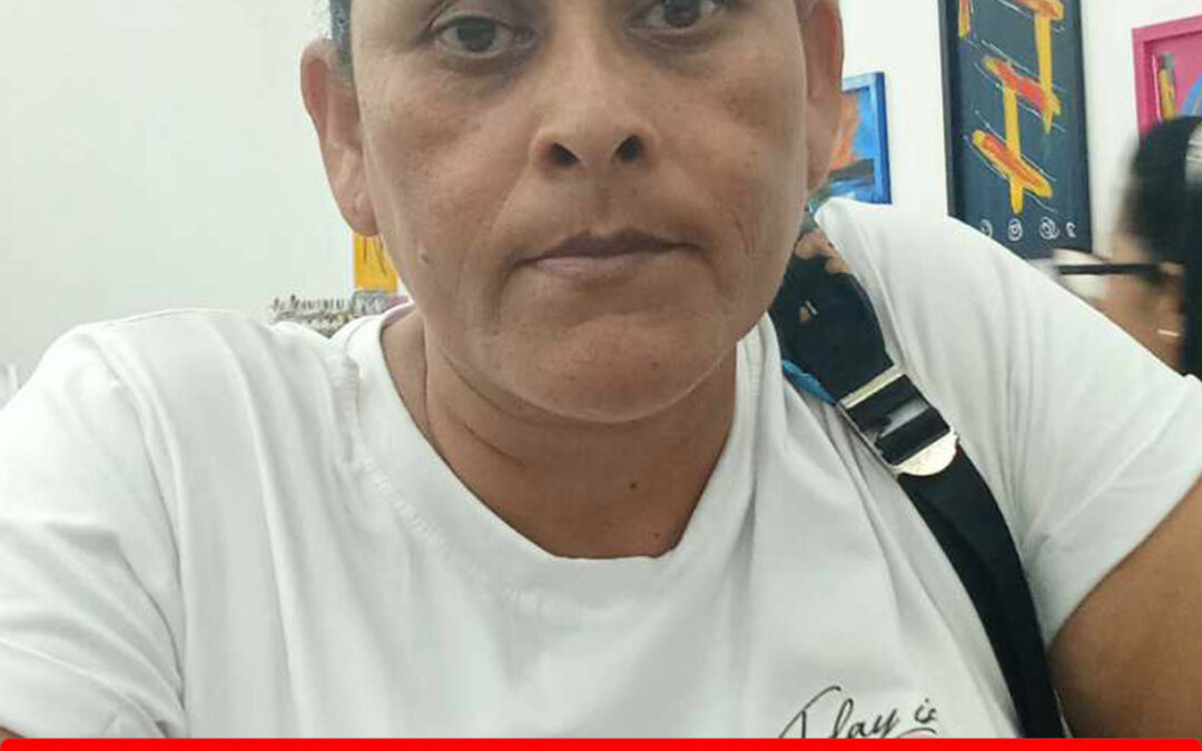LUISA SALAZAR