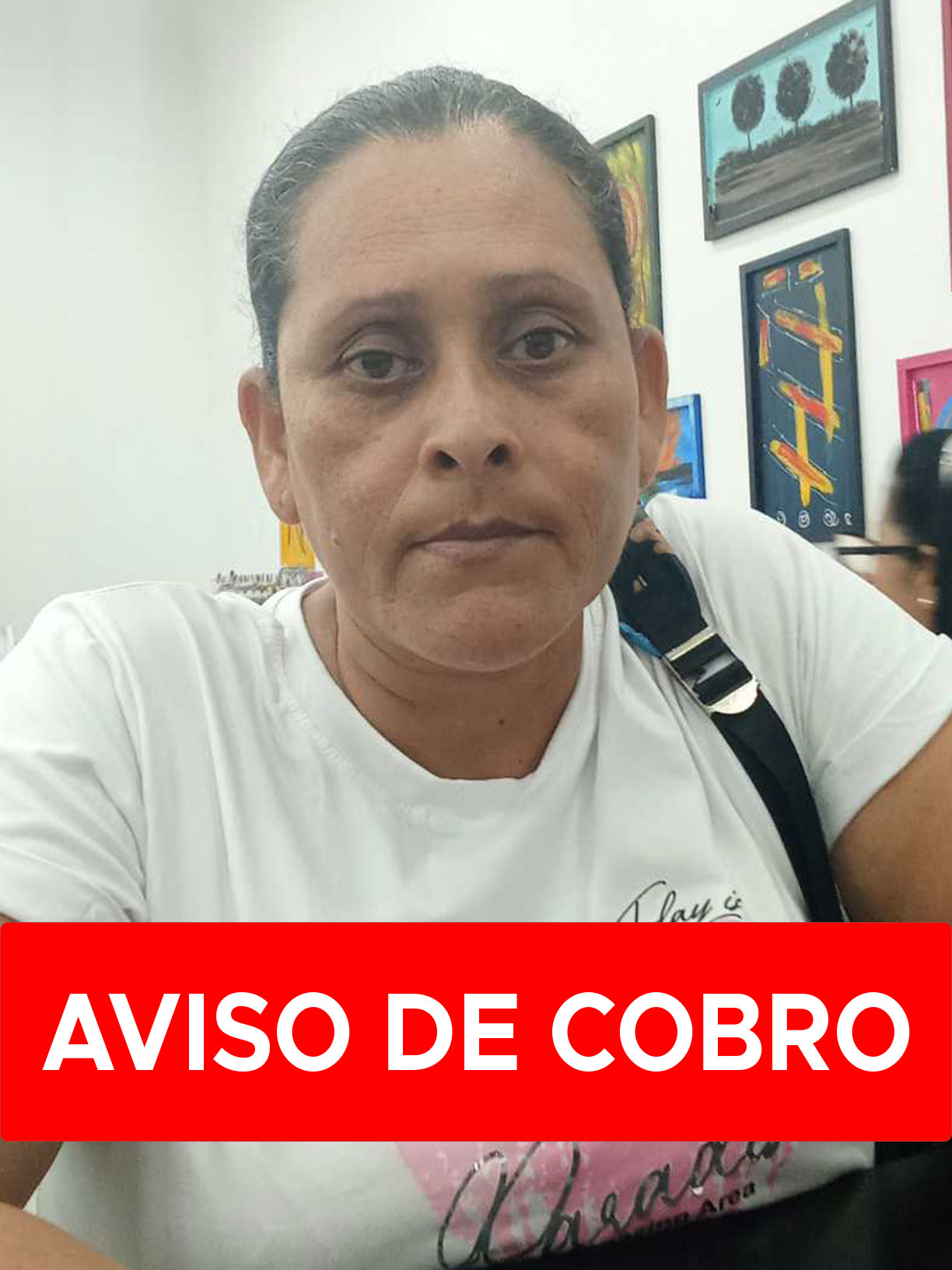 LUISA SALAZAR