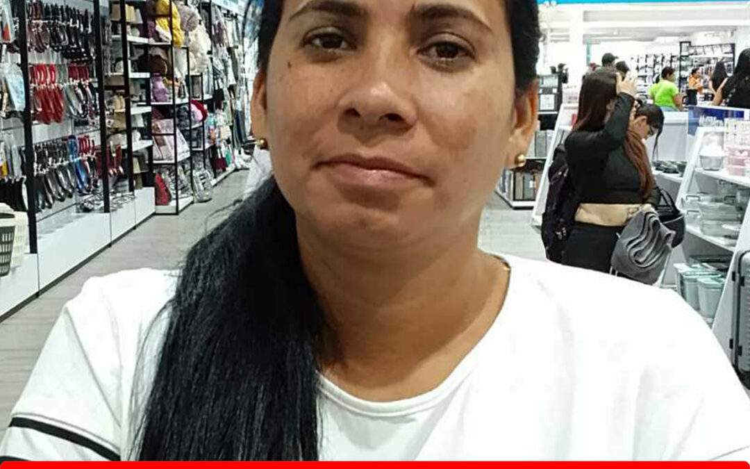SCARLETH MONROY