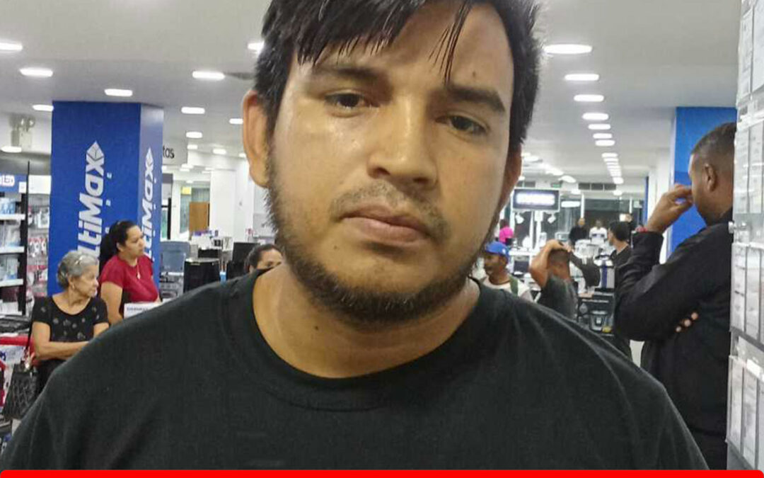 CARLOS DAVID VELASQUEZ BUCARITO
