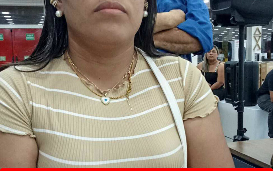 ESTEFANIA DESSIRE MENDOZA NAVARRO