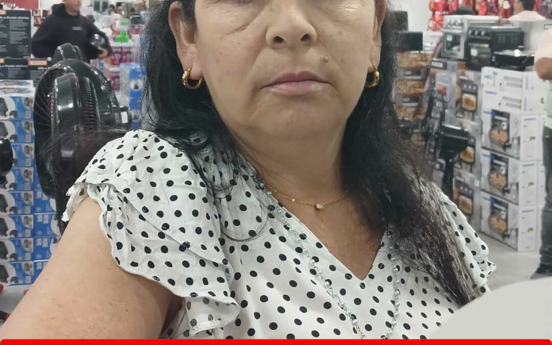 MARIA CLORIS ZAMBRANO DE MANZANO