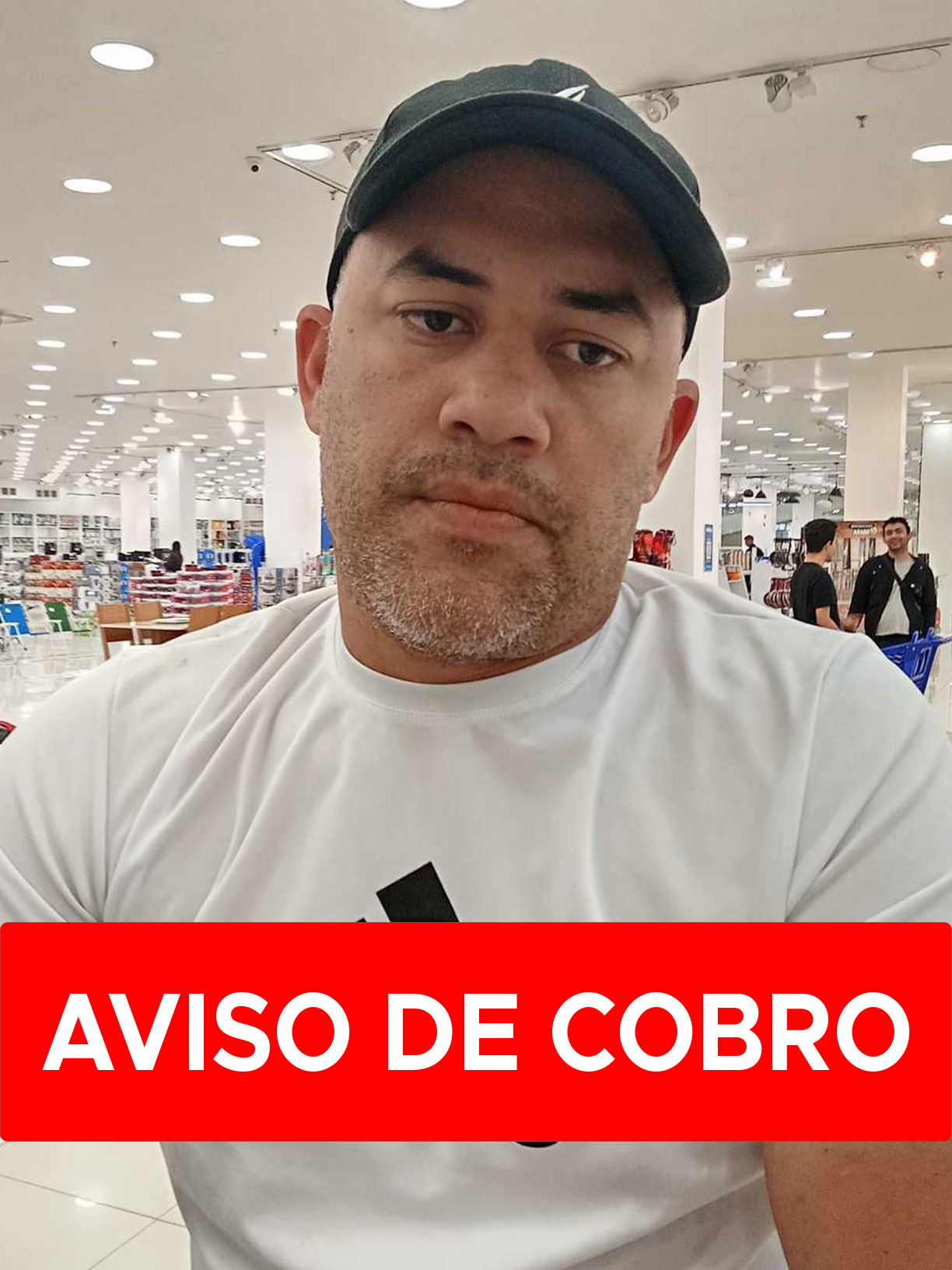 VICTOR MANUEL REYES CHUECOS