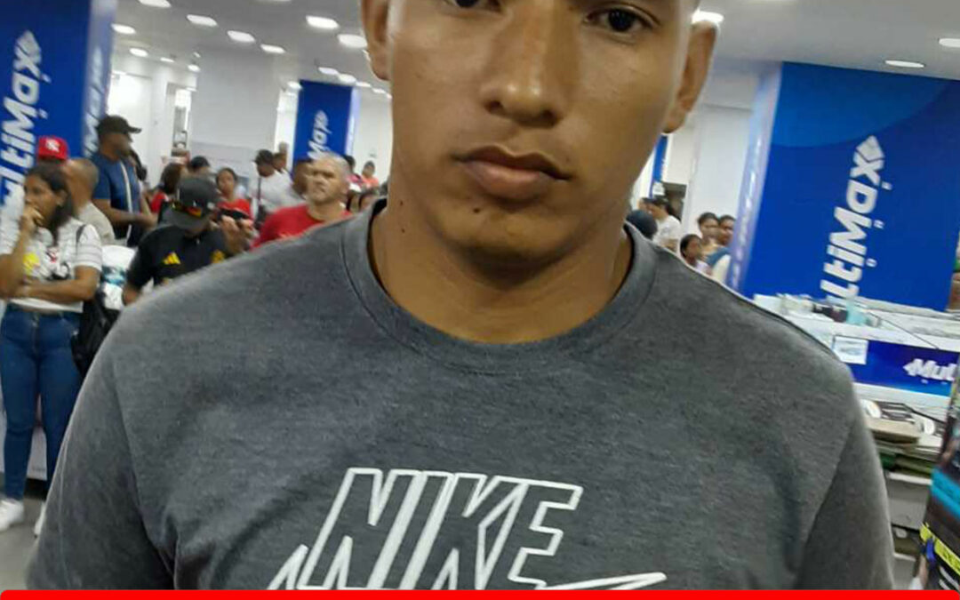 DARWIN DANIEL NAVARE ROMERO