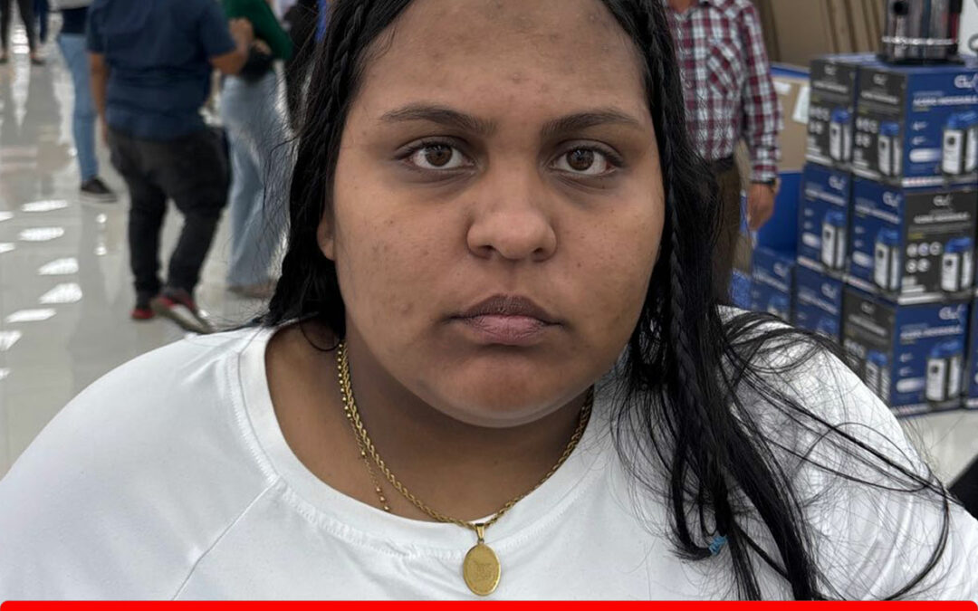 GLADIANNYS CAROLINA CARROZ CHAVEZ