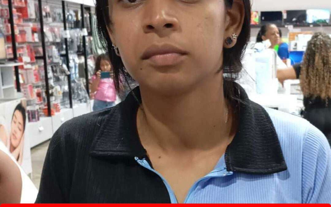 STEFANY GABRIELA FLORES VALDERRAMA