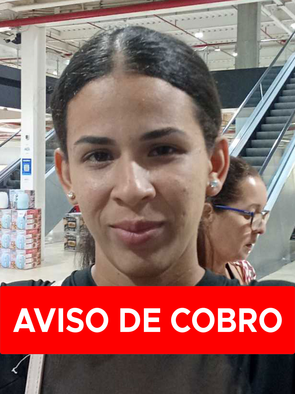 ASHLEY DEL VALLE REYES SALAZAR