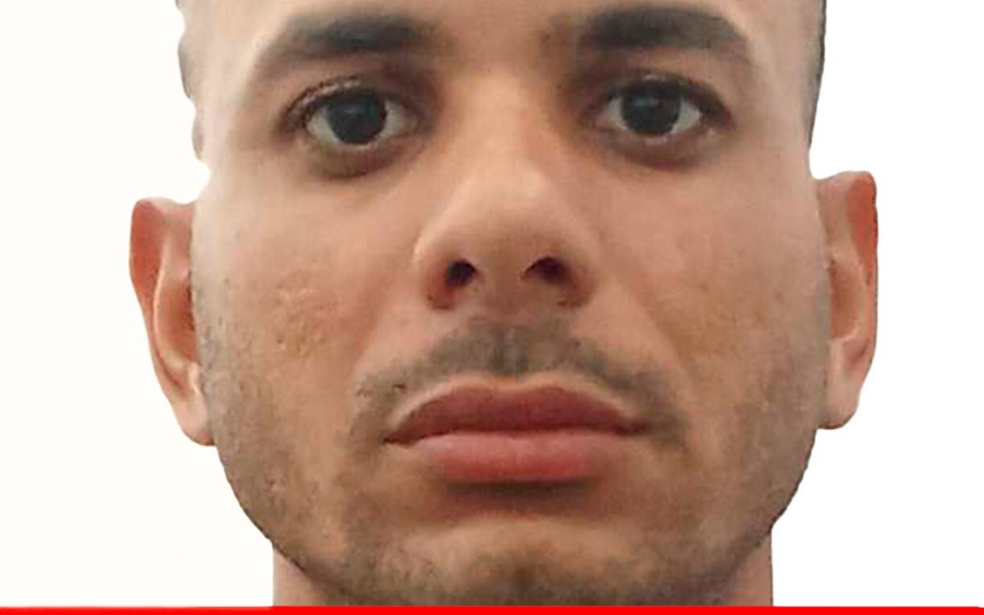 DARVIN SALVADOR VELIS VELIS