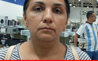 LISBETH CAROLINA SEMECO LEON