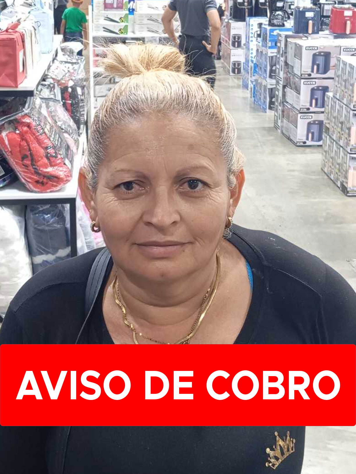 YANINE DEL CARMEN LOMELLY