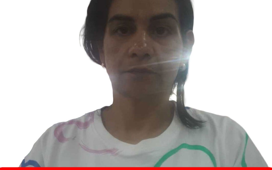 KATERYN DESSIREE AROCHA DESTRO