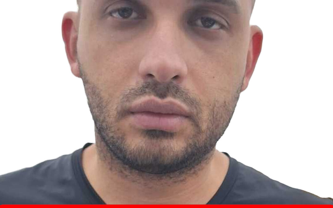 KELVIN DAVID KAMEL AREVALO